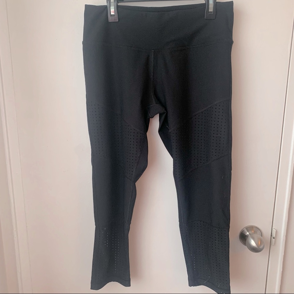 90 Degree Legging with Hole Design!